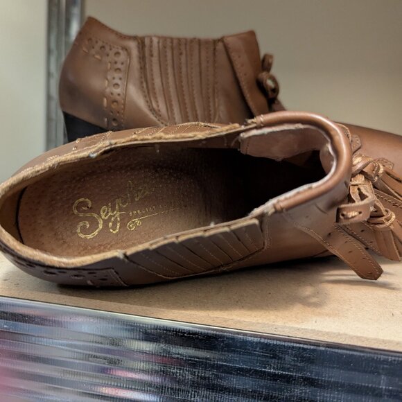 Brown Leather Seychelles Booties Size 8 - Picture 3 of 3